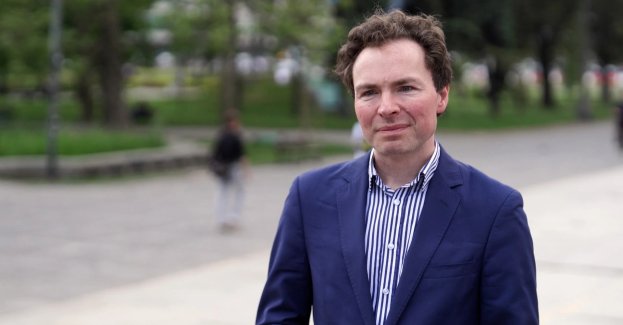 Przemysł chce zmniejszać koszty energii i inwestować w efektywność energetyczną – wynika z raportu „ABB Trends 2026/2027”. Coraz większe znaczenie mają też nakłady na modernizację infrastruktury elektroenergetycznej, automatyzację oraz cyberbezpieczeństwo. Inwestycje w technologie są jednak hamowane przez ograniczenia budżetowe oraz luki kompetencyjne.